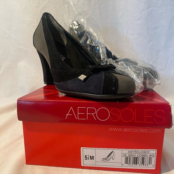 Aerosoles Dark Gray, Navy, Black Professional, 2.5" heel Size 5.5 - Picture 5 of 6